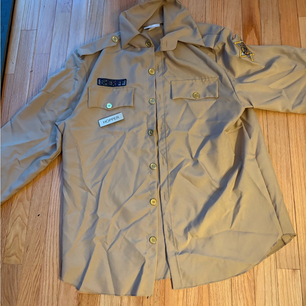 Stranger Things Costumes - Picture 3 of 11